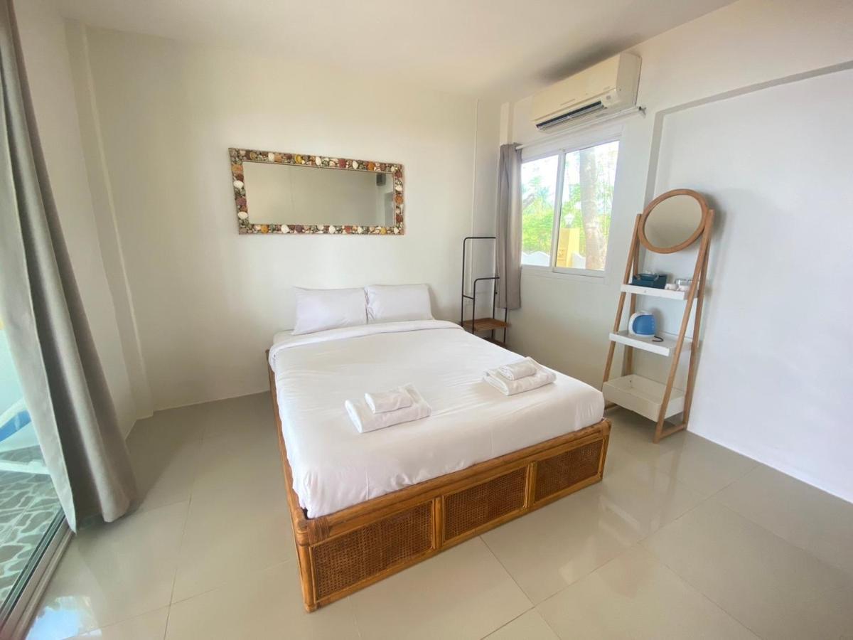 Issara Beach Resort Sichon Exterior foto